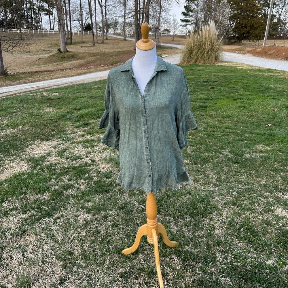 Umgee Olive Green Button-Front Ruffled Sleeve Blouse